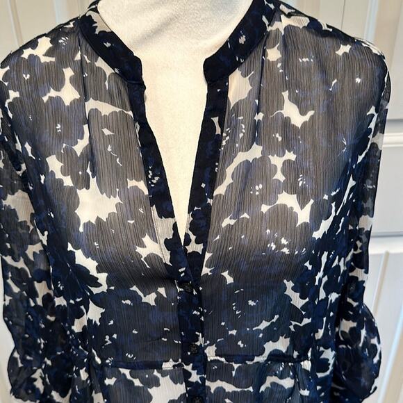 Express Large Semi-Sheer Tunic Button Down Navy Floral Blouse Top - Picture 2 of 14